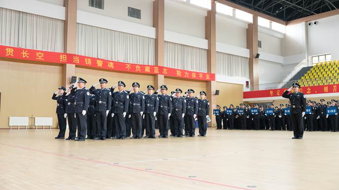 2f6ba25e64654f407371b54cc41eed9