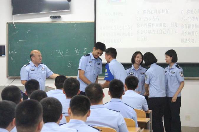 图示, 示意图 中度可信度描述已自动生成:ver1